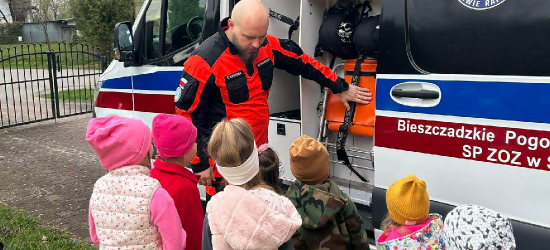 ZAGÓRZ: Bieszczadzcy ratownicy medyczni z wizytą u przedszkolaków. Zobacz zdjęcia!