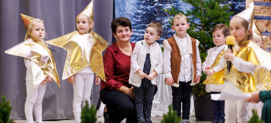 Magia Świąt w Nowosielcach – dzieci z Tęczowego Przedszkola w roli głównej [ZDJĘCIA]