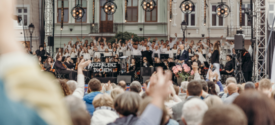 SANOK: Rynek znów zapłonie! Wielki koncert uwielbienia „Rozpaleni Duchem” już 24 maja