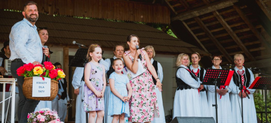 „Łączy nas dobro”. Charytatywny piknik rodzinny w sanockim skansenie [ZDJĘCIA]