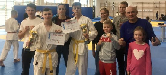 Dwa srebrne medale pucharu Podkarpacia dla karateków z Niebieszczan (ZDJĘCIA)