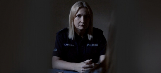 „Twoje życie – Twoja karta”. Uważaj na oferty pracy za granicą. Ruszyła kampania przeciwko handlowi ludźmi