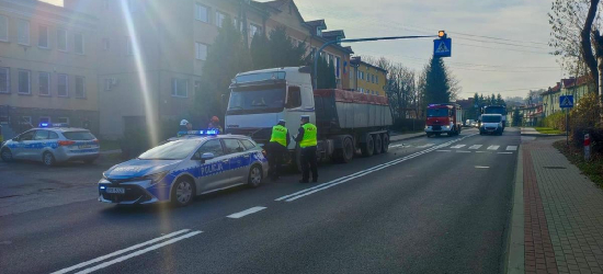 POLSKA112: Kierowca ciężarówki ranny w wypadku. Utrudnienia na trasie Sanok-Rzeszów