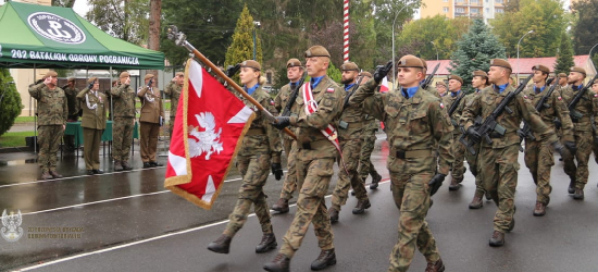Uroczysty apel z okazji Święta Wojsk Obrony Terytorialnej [ZDJĘCIA]