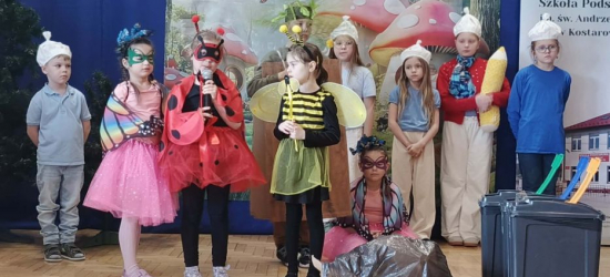 „Zatrzymaj hejt – pomagaj”. Finał VI Powiatowego Konkursu Plastycznego w Kostarowcach