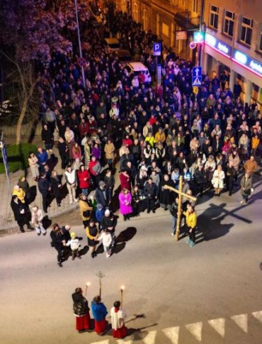 Wielki Piątek w Sanoku. Droga Krzyżowa przejdzie ulicami miasta [VIDEO]