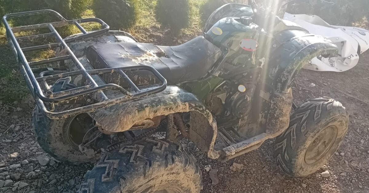 IZDEBKI: Wypadek na quadzie. 31-latka uderzyła w bariery i trafiła do szpitala