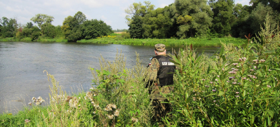 Społeczna Straż Rybacka w Sanoku przeprowadziła kontrole nad Sanem i Osławą