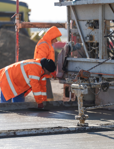 JASIONKA: Realizacja budowy II etapu równoległej drogi kołowania nie zwalnia tempa! [FOTO]