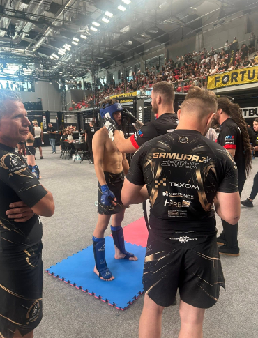 Texom Samuraj Sanok z medalem Mistrzostw Polski MMA! Łukasz Horodejczuk na podium w Puławach