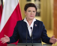 Premier Szydło apeluje o odpowiedzialność: Nie wolno Polaków skłócać. Można się spierać, ale nie wolno stawiać Polaków przeciwko sobie”