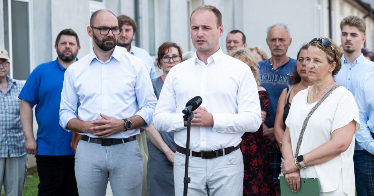 „Nie złożymy broni”. Konfederacja w obronie Szpitala Powiatowego w Lesku [VIDEO, ZDJĘCIA]