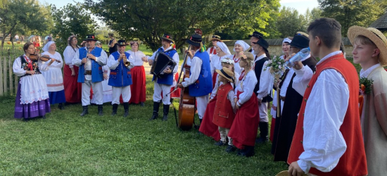 Bukowskie Wesele w obiektywie kamery w sanockim skansenie [ZDJĘCIA]