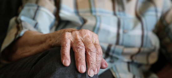 SANOK: Dzięki czujności przechodnia 90-latka bezpiecznie wróciła do domu