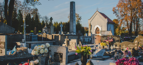 Wszystkich Świętych. Msze i nabożeństwa na sanockich cmentarzach