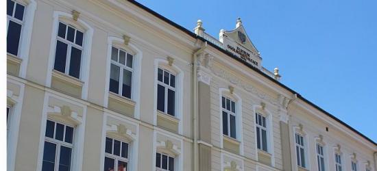 Mariam z dziećmi uciekła z Afganistanu. W ojczyźnie grozili, że ją zabiją ( VIDEO HD )