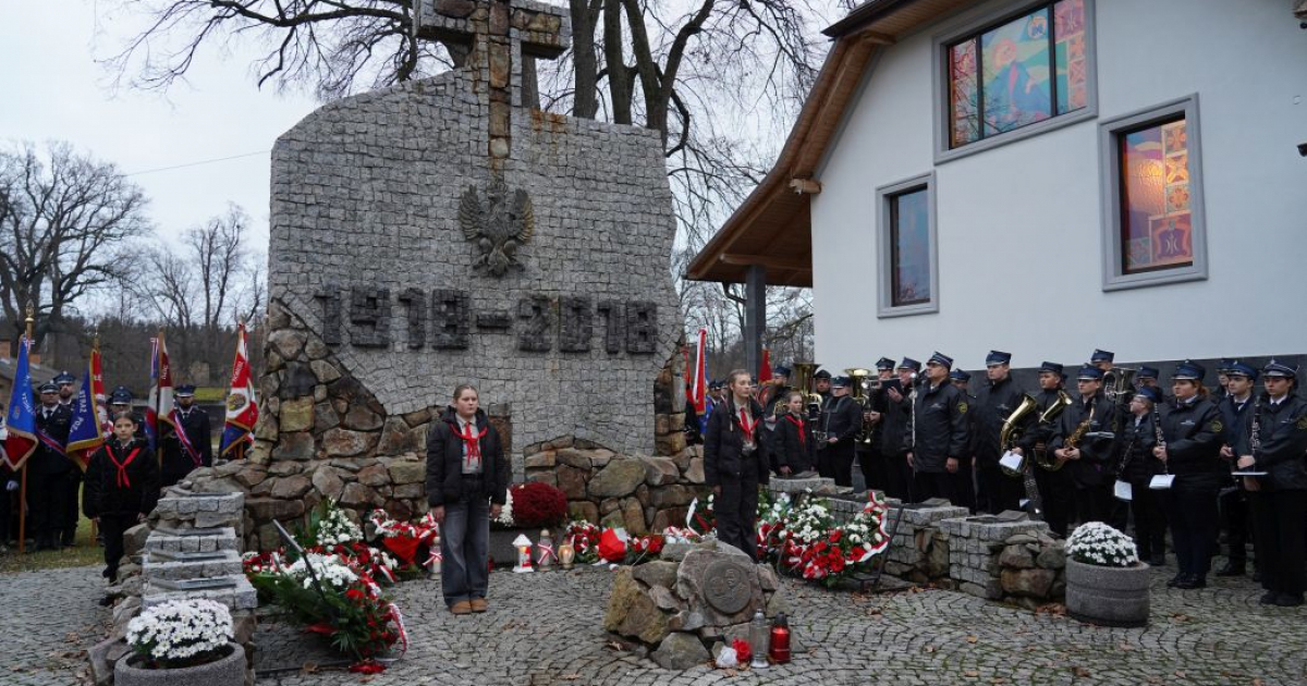 GMINA SANOK: Obchody Narodowego Święta Niepodległości w Strachocinie [VIDEO, ZDJĘCIA]