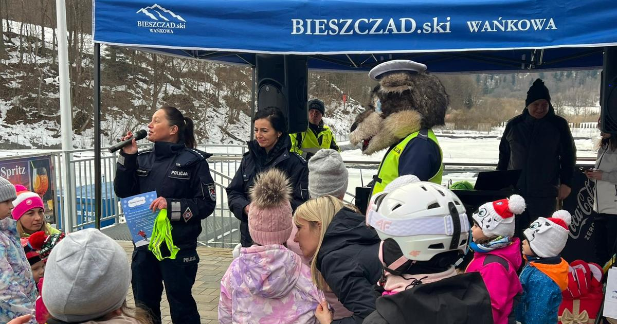 WAŃKOWA: Policjanci promowali bezpieczeństwo na stoku [ZDJĘCIA]