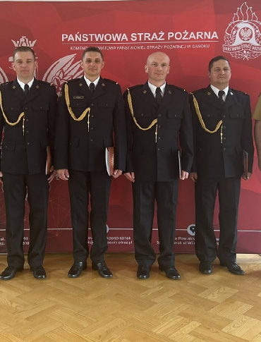 Ukończyli służbę przygotowawczą. Awans i mianowania w sanockiej straży pożarnej [ZDJĘCIA]