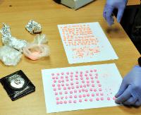 172 tabletki oraz 7 gram sproszkowanego narkotyku ecstasy. Mołdawianin zatrzymany na granicy