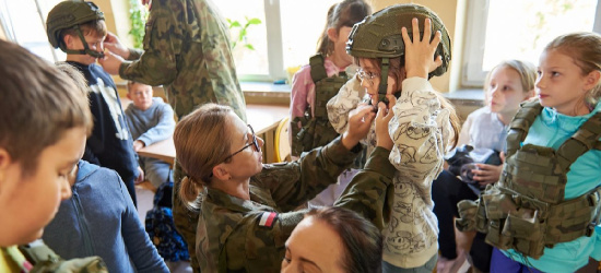 Patriotyzm i edukacja obronna dla  kolejnych pokoleń