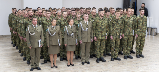 Nowe stopnie i awanse w Bieszczadzkim Oddziale Straży Granicznej [ZDJĘCIA]