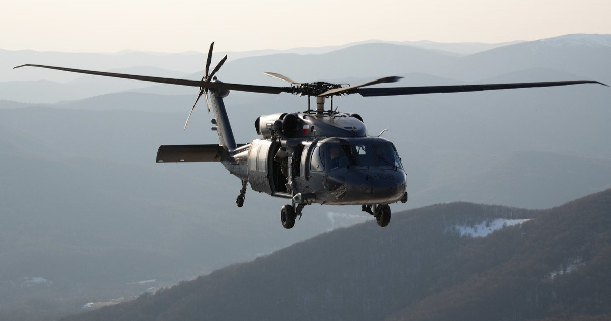 BIESZCZADY: Policyjny Black Hawk w akcji! Elitarne jednostki trenowały w trudnym terenie [VIDEO, ZDJĘCIA]
