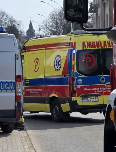 Z OSTATNIEJ CHWILI! Potrącenie rowerzysty na Jagiellońskiej w Sanoku! [VIDEO, ZDJĘCIA]