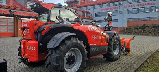 Powiat Sanocki wzmacnia bezpieczeństwo. Nowoczesny sprzęt trafił do strażaków i drogowców