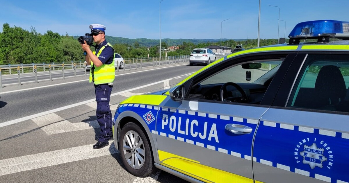 Miał ponad 1,8 promila i nie posiadał prawa jazdy! 27-letni kierowca BMW zatrzymany