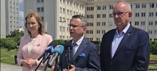 POSŁOWIE APELUJĄ: Nielegalna migracja zagrożeniem dla bezpieczeństwa (VIDEO)