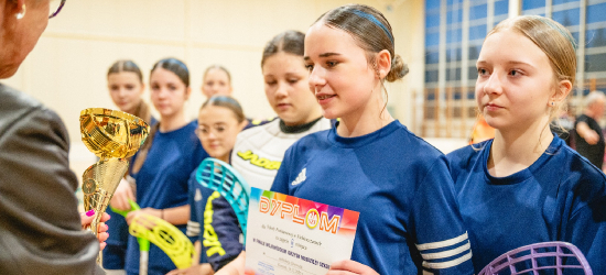UNIHOKEJ: Brązowy medal dla drużyny z Niebieszczan w Finale Wojewódzkim Igrzysk Młodzieży Szkolnej