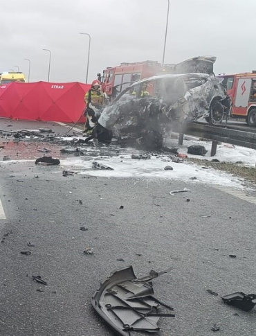 Tragiczny wypadek na S19. Jechał pod prąd, zginął na miejscu [ZDJĘCIA]