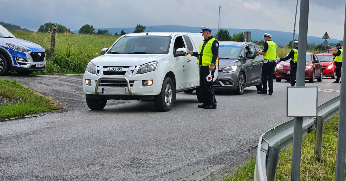 Zupełnie trzeźwy poranek w powiecie sanockim. Oby więcej takich!
