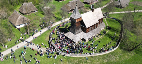 XII Niedziela Palmowa w sanockim skansenie. Tradycja, smaki i wyjątkowy klimat