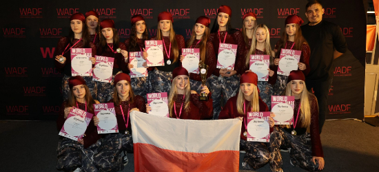 AT Dance z potrójnym Mistrzostwem Świata. Jasło, Krosno i Sanok na podium światowego tańca
