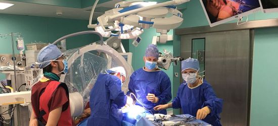 SZPITAL SANOK: Pierwsza operacja na kręgosłupie lędźwiowym (ZDJĘCIA)