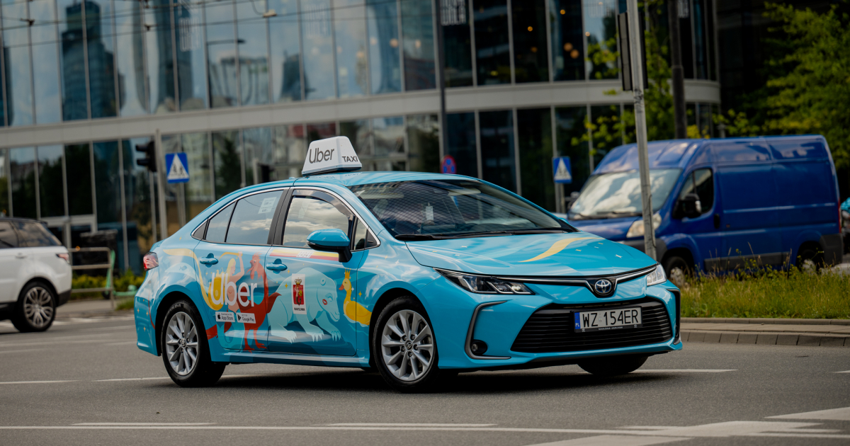 W Sanoku wystartował Uber. Przejazdy taxi, zamówienia jedzenia i wysyłanie paczek już dostępne w aplikacji