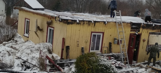 Stracili dom w pożarze. Rodzina apeluje o pomoc! Trwa zbiórka na odbudowę (ZDJĘCIA)