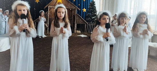 Zespół Anielskie Nutki z SPP4 w Sanoku zdobywa III miejsce w „Muzycznej Kurtynie” [VIDEO]