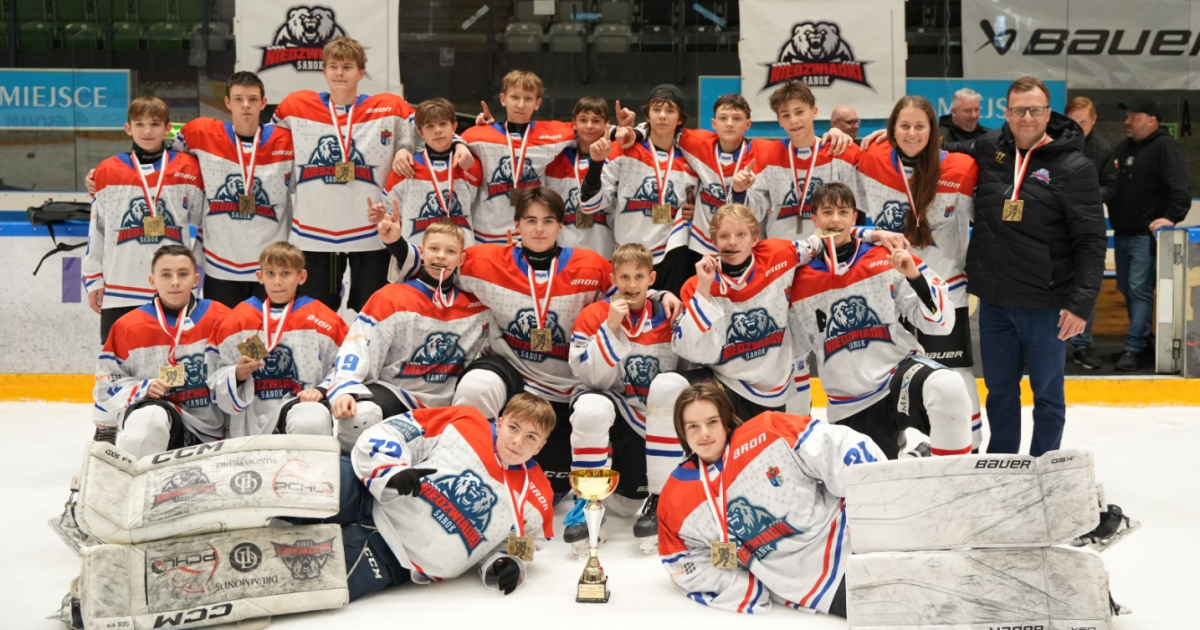 Wielki powrót w finale! UKS Niedźwiadki MOSiR Sanok mistrzem Polski U16! [ZDJĘCIA]