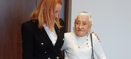 Gratulacje za obywatelską postawę dla 91-letniej kobiety (FOTO)